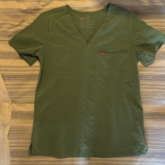 FIGS Scrub Set - Picture 4 of 4